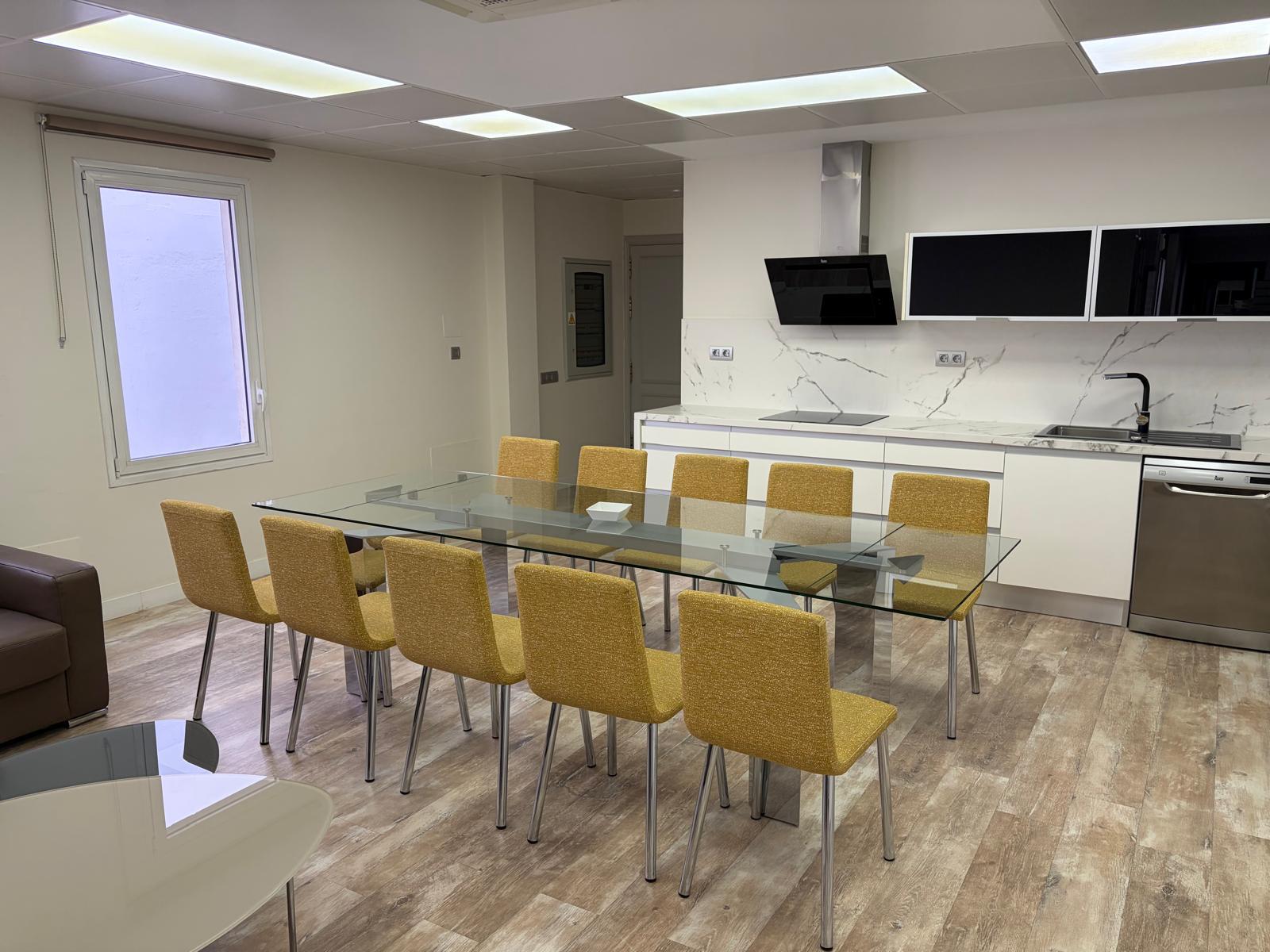 THE HUB sala comedor
